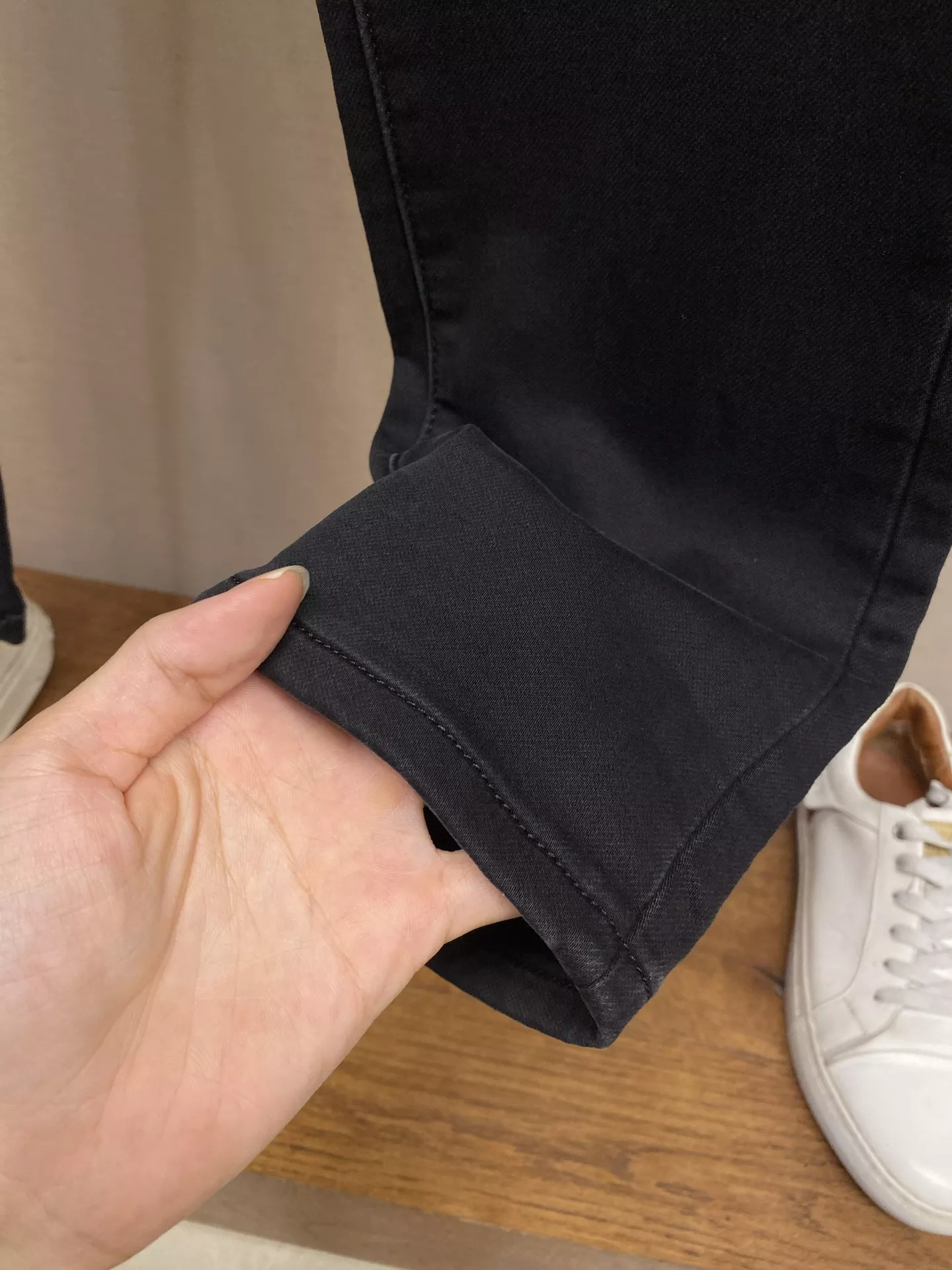 브루넬로쿠치넬리 스트레이트 핏 워싱 데님 팬츠 상세 이미지 7