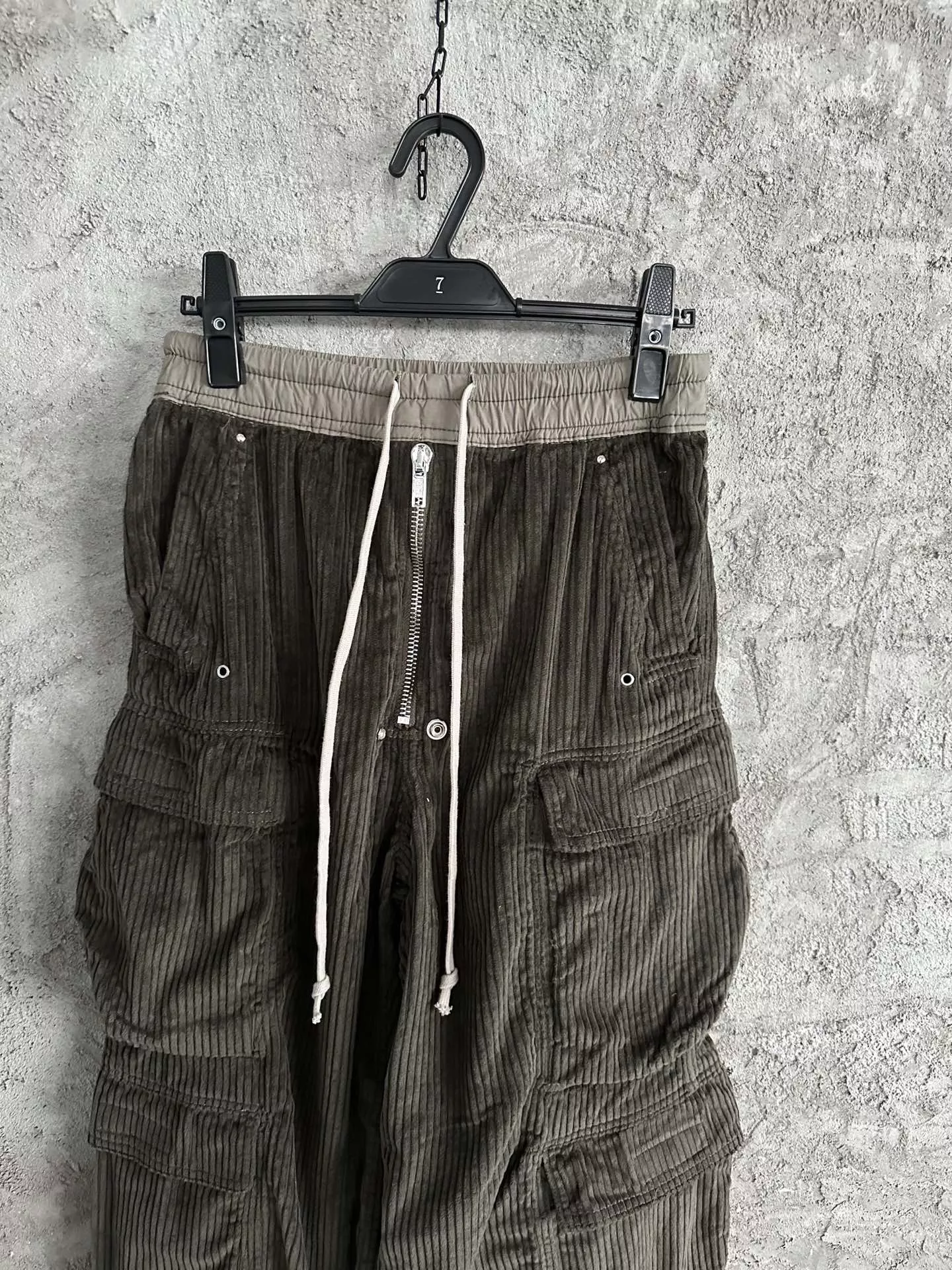 릭오웬스 올리브그린 코듀로이 와이드 카고 팬츠 상세 이미지 2