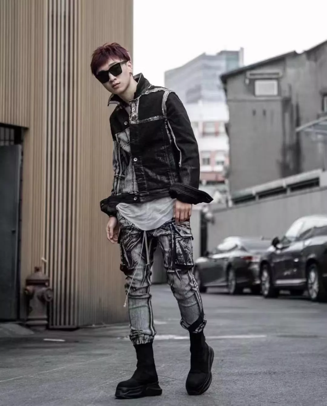 릭오웬스 코팅 스플래터 프린트 카고 데님 팬츠 상세 이미지 11