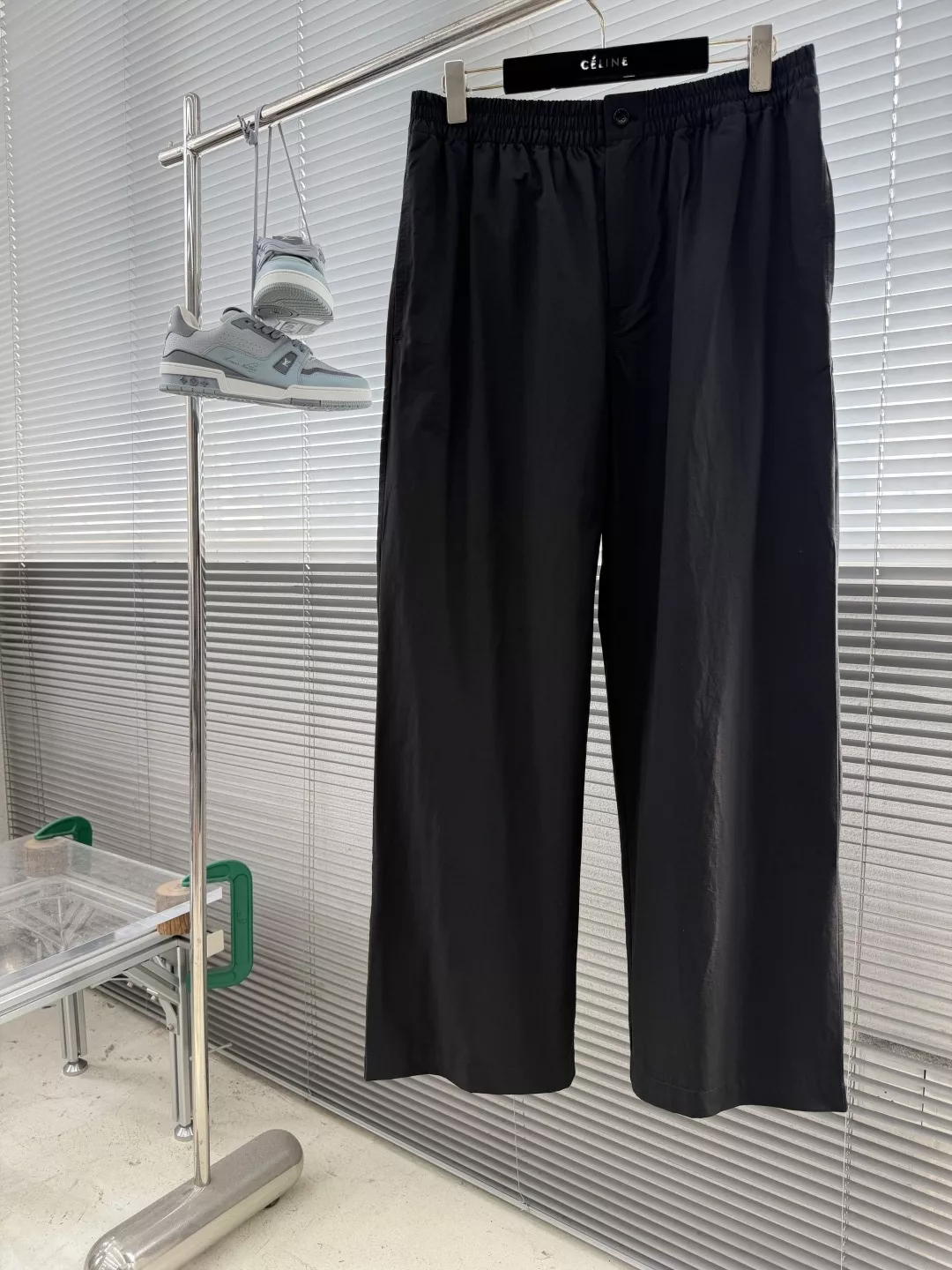 셀린느 자수 디테일 코튼 린넨 혼방 직통 팬츠 상세 이미지 1