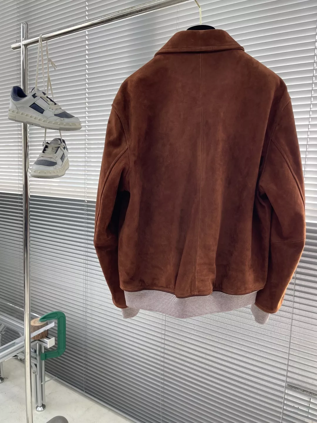 로로피아나 스웨이드 양가죽 허리 스트랩 가죽 재킷 상세 이미지 9