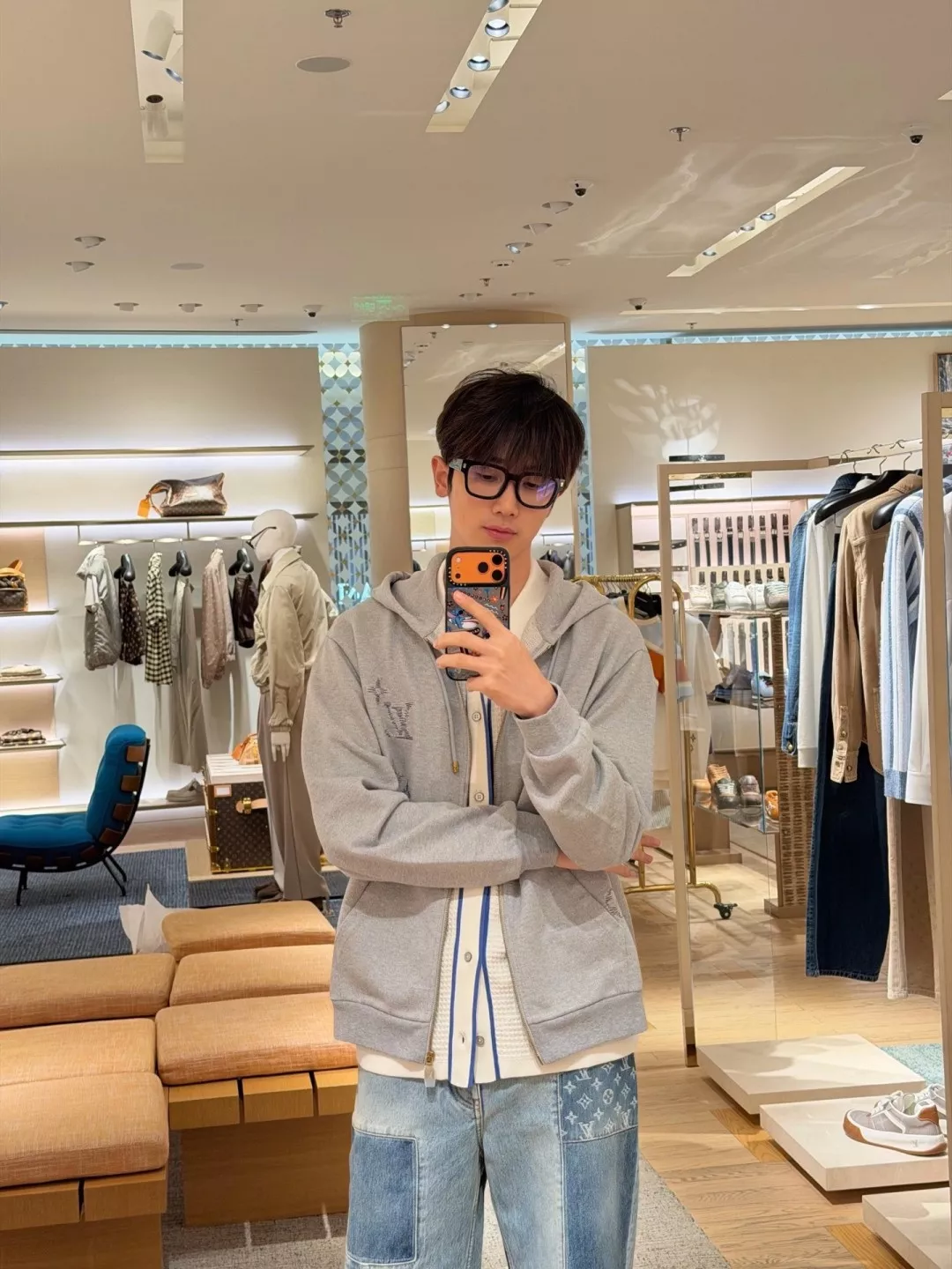 루이비통 모노그램 사시코 자수 후드 집업 재킷 상세 이미지 14
