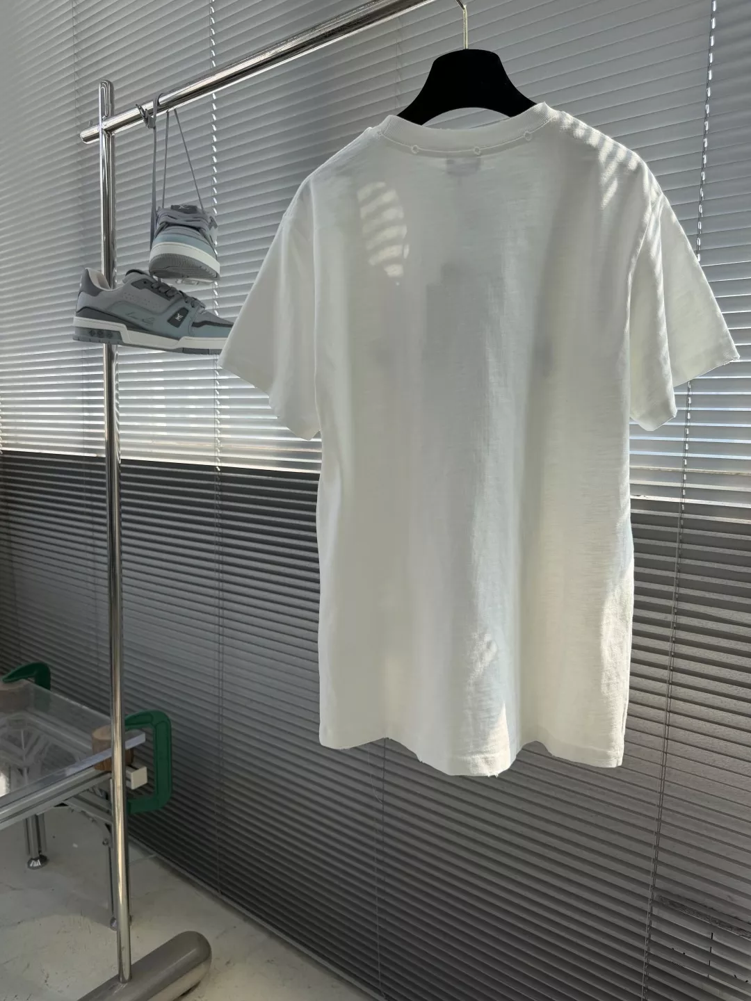 디올 레터링 자수 로고 반소매 티셔츠 상세 이미지 8