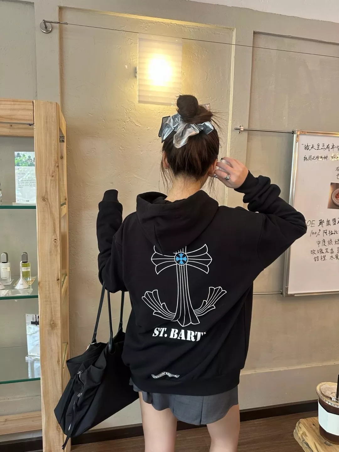 크롬하츠 앵커 크로스 프린트 루즈핏 후드 티셔츠 상세 이미지 22