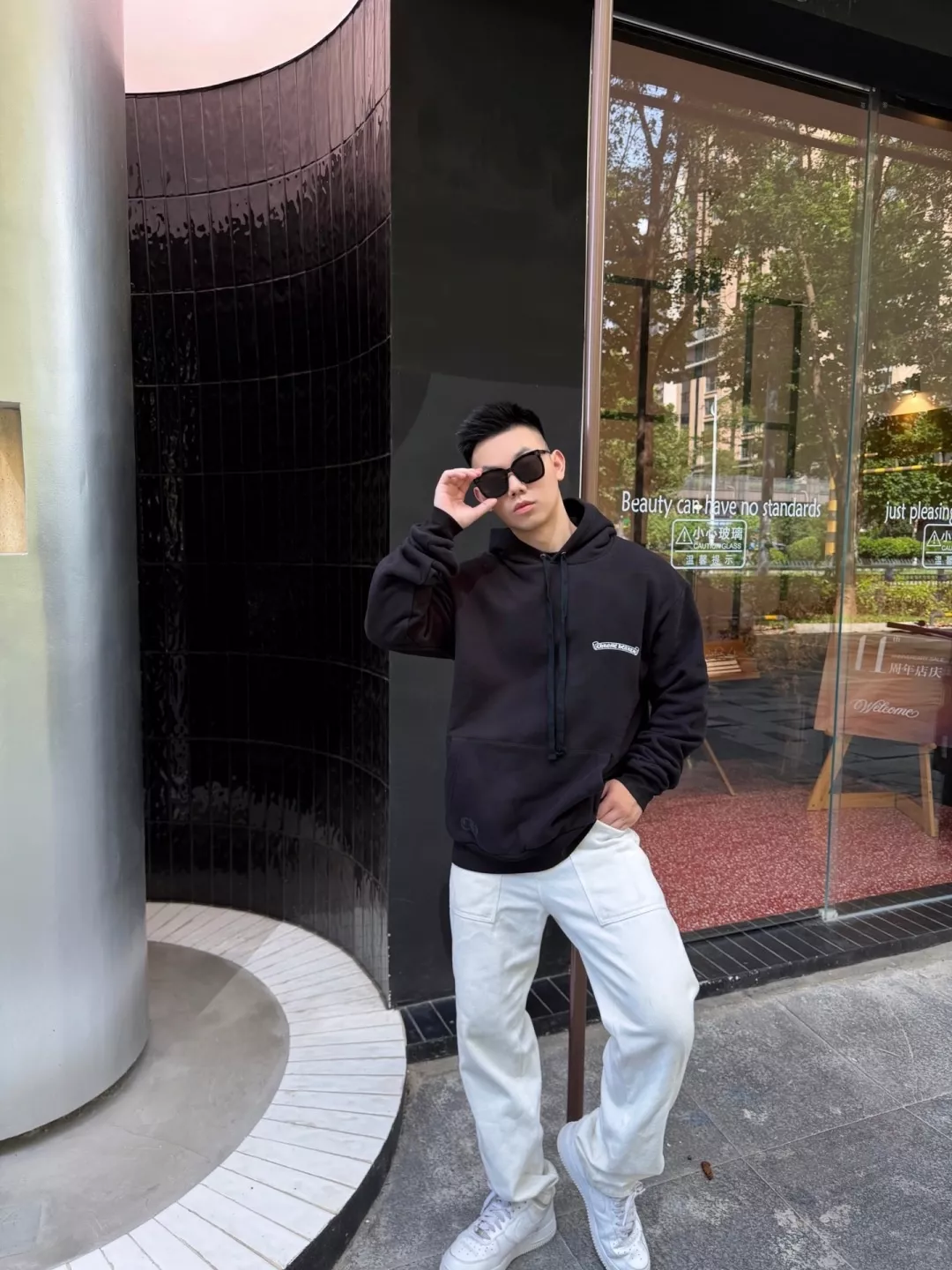 크롬하츠 앵커 크로스 프린트 루즈핏 후드 티셔츠 상세 이미지 27