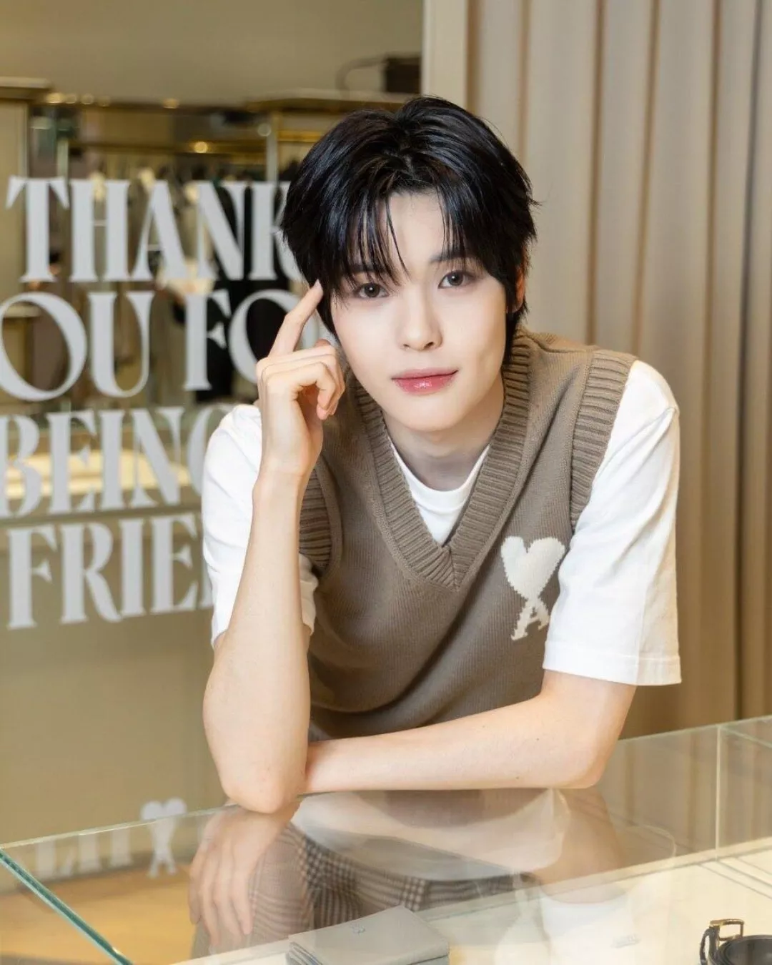 아미 하트 로고 브이넥 코튼 민소매 니트 상세 이미지 21