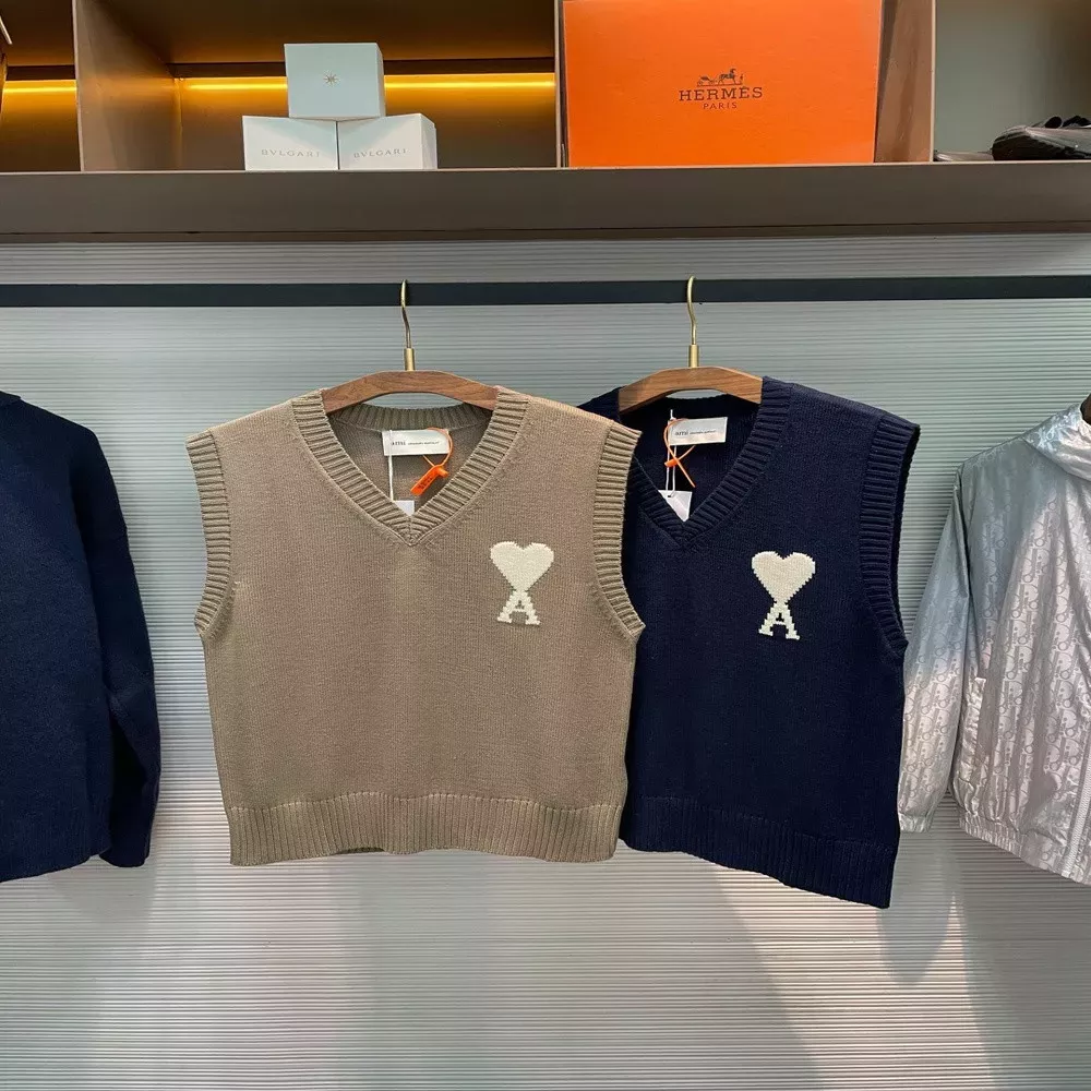 아미 하트 로고 브이넥 코튼 민소매 니트