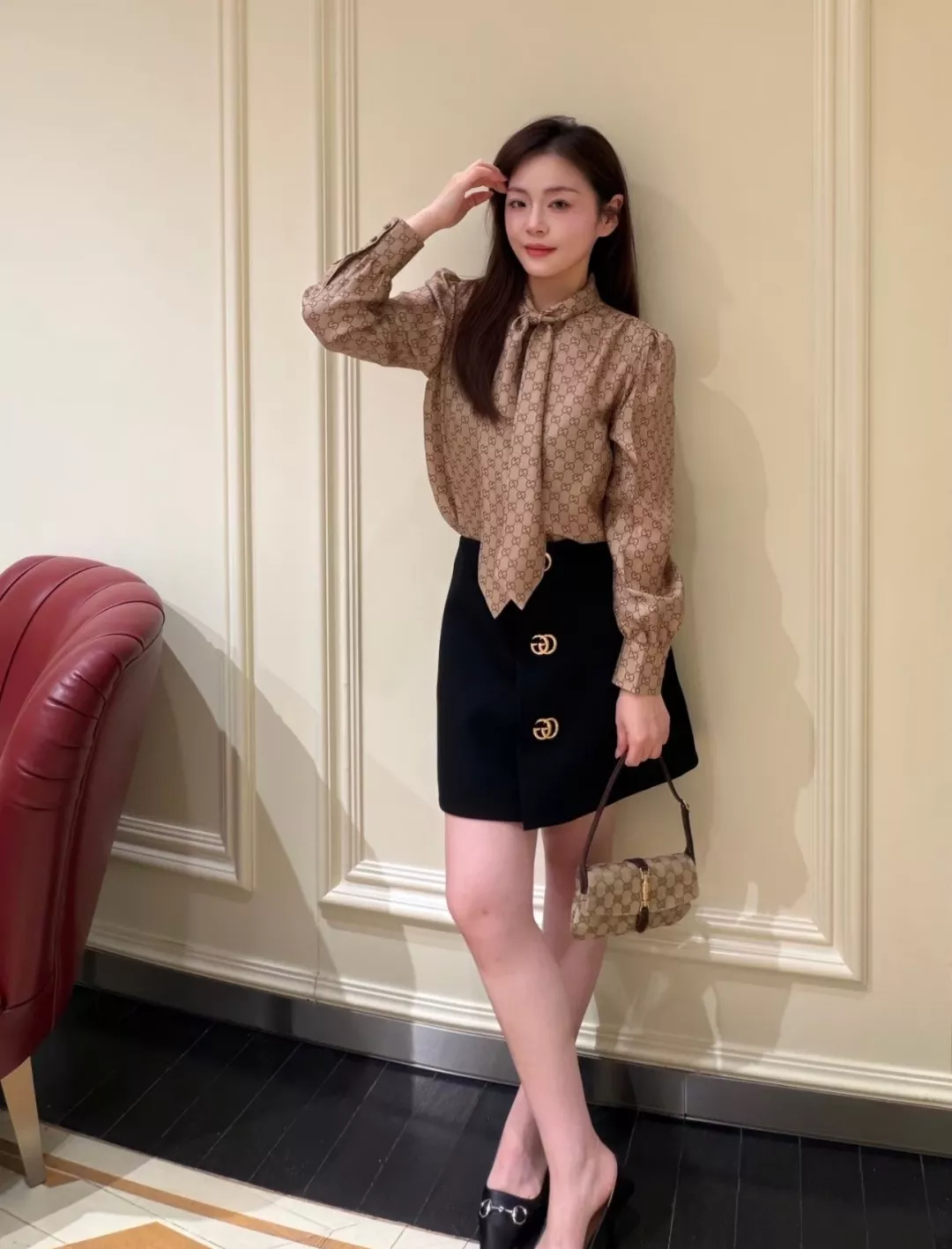구찌 재키 스몰 GG 패턴 조절 스트랩 숄더백 상세 이미지 39