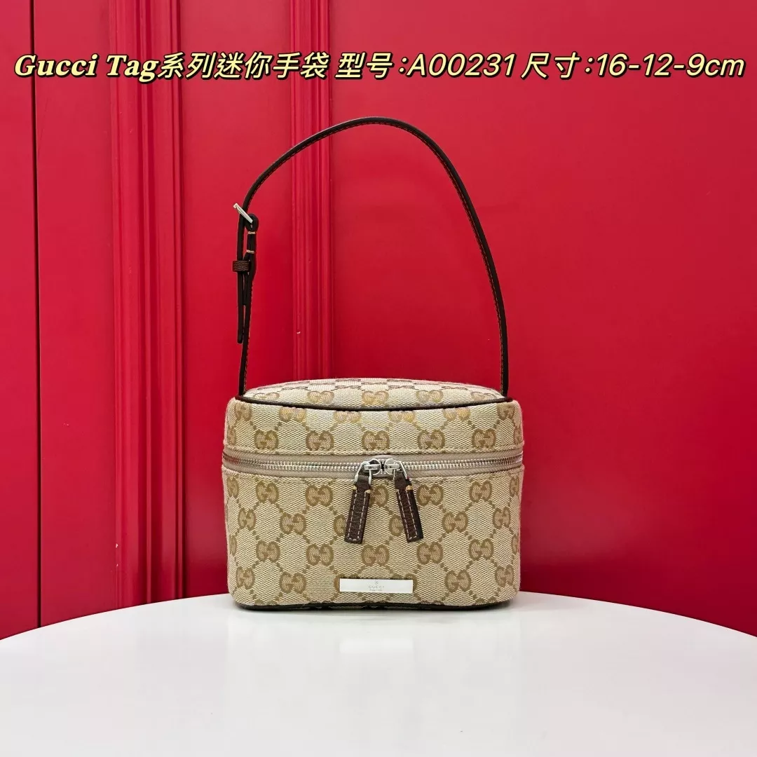 구찌 태그 시리즈 GG 패턴 미니 탑핸들 백 상세 이미지 1