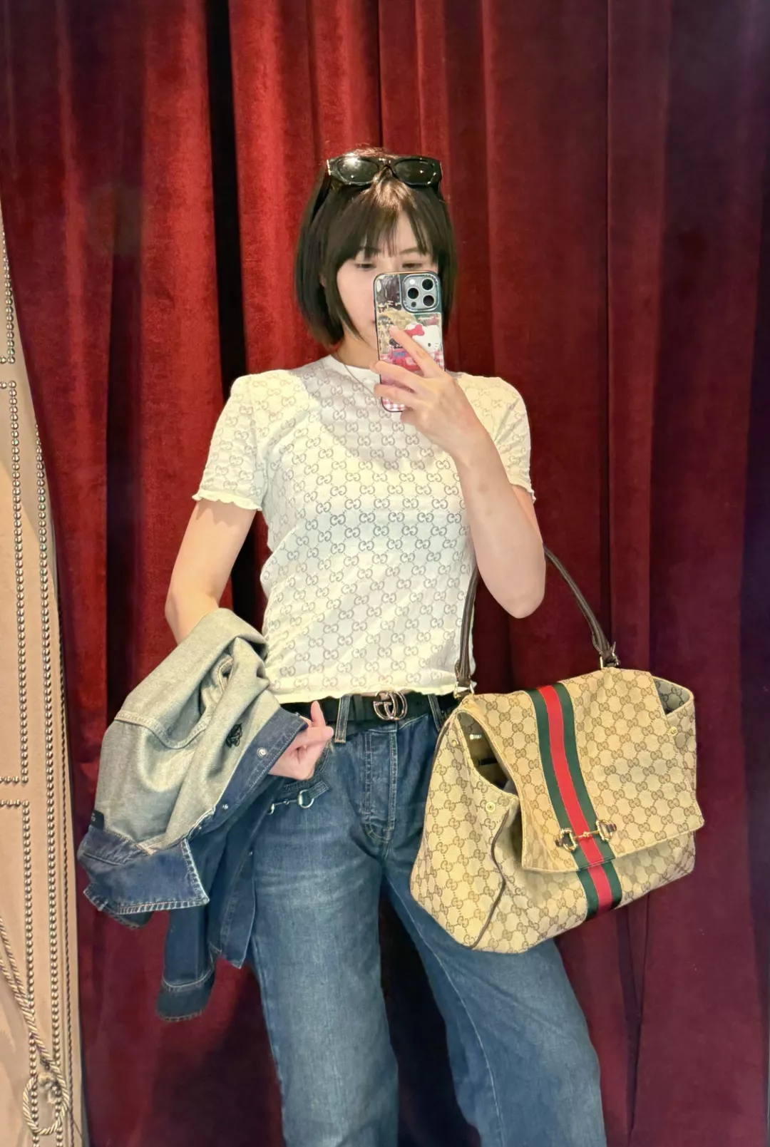 구찌 파파라조 시리즈 대형 웹 스트랩 토트백 상세 이미지 46