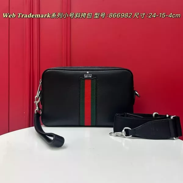 구찌 웹 트레이드마크 스몰 스트랩 크로스백