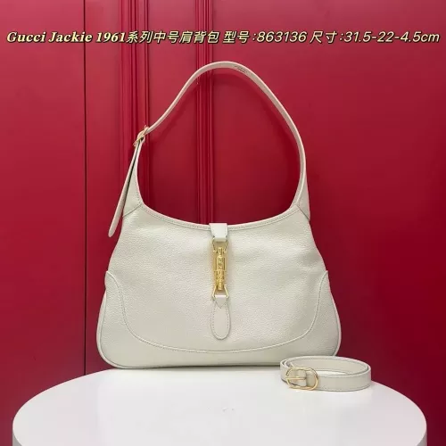 구찌 재키 1961 미디엄 가죽 숄더백