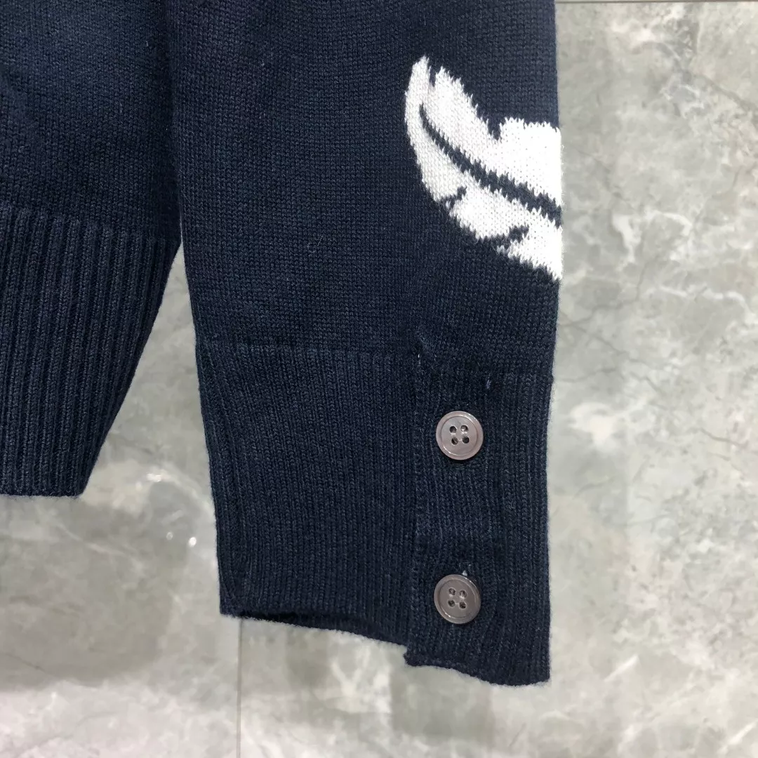 톰브라운 깃털 나뭇잎 인타르시아 식스버튼 울 가디건 상세 이미지 30
