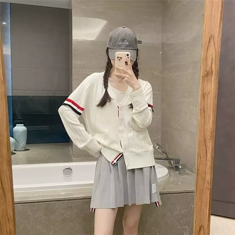 톰브라운 배색 더블슬리브 울 골지 긴소매 가디건 상세 이미지 57