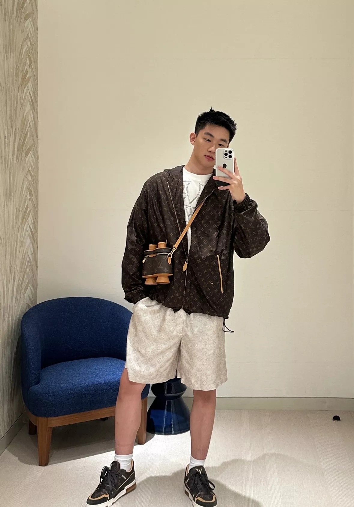 루이비통 모노그램 후드 집업 재킷 상세 이미지 50