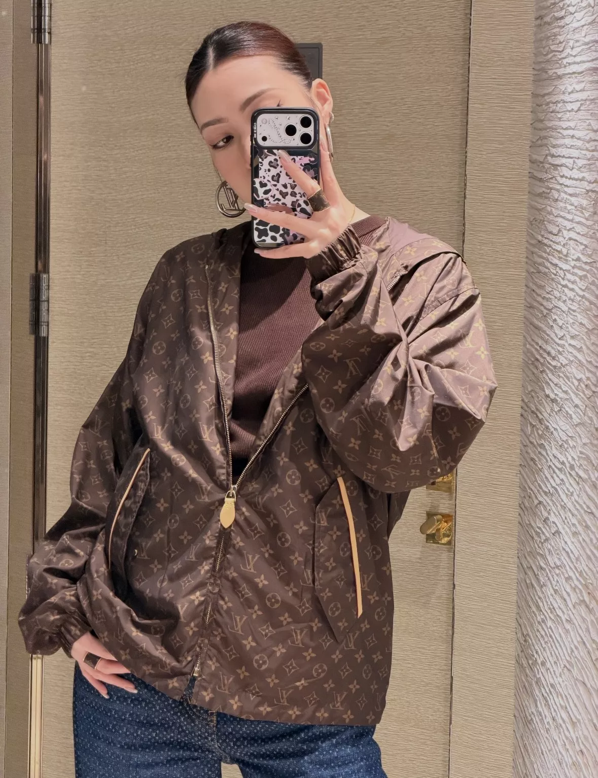 루이비통 모노그램 후드 집업 재킷 상세 이미지 64