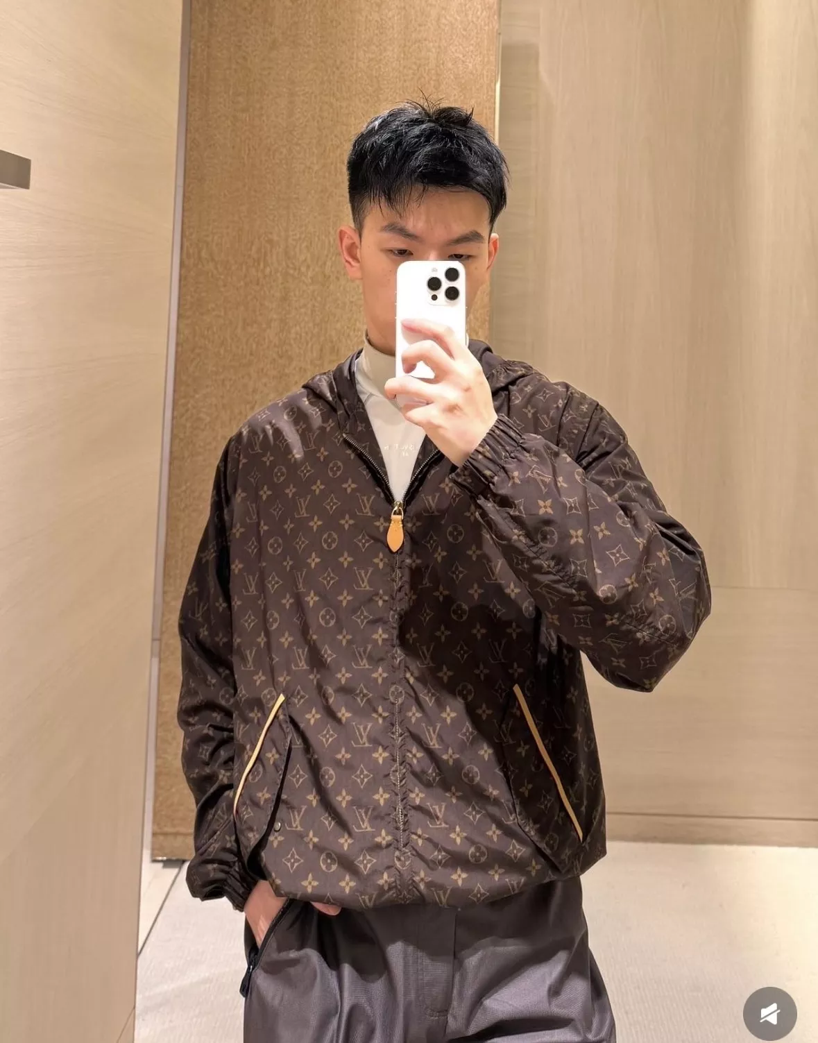 루이비통 모노그램 후드 집업 재킷 상세 이미지 70