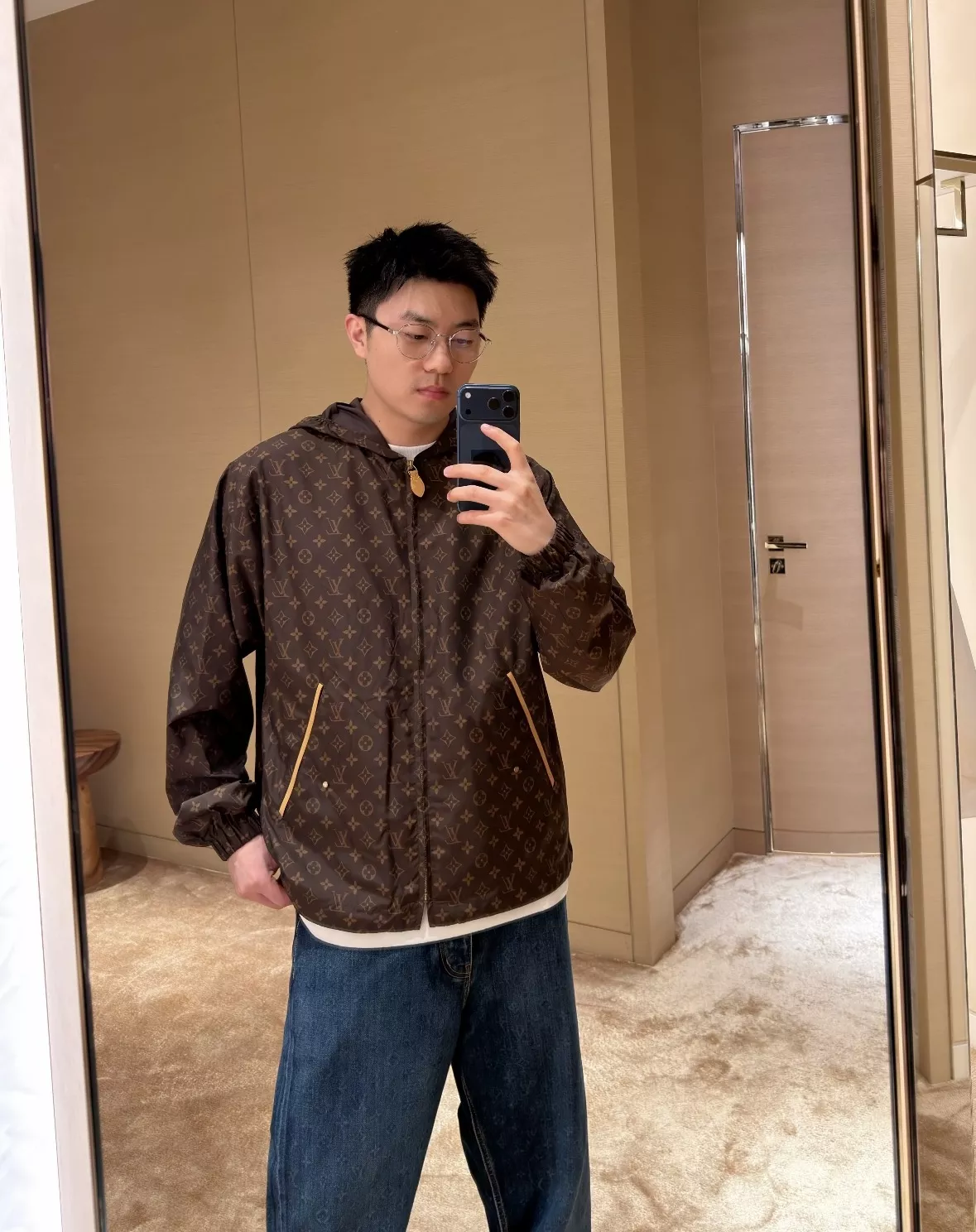 루이비통 모노그램 후드 집업 재킷 상세 이미지 48