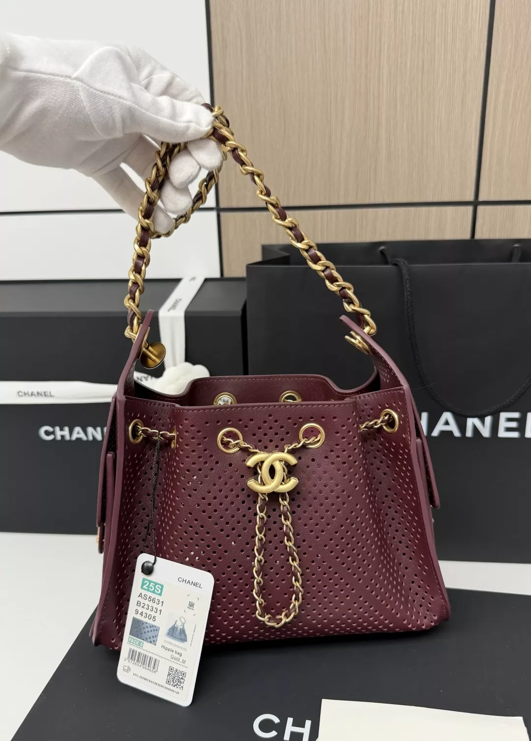 샤넬 펀칭 카프스킨 체인 미니 호보백 상세 이미지 10