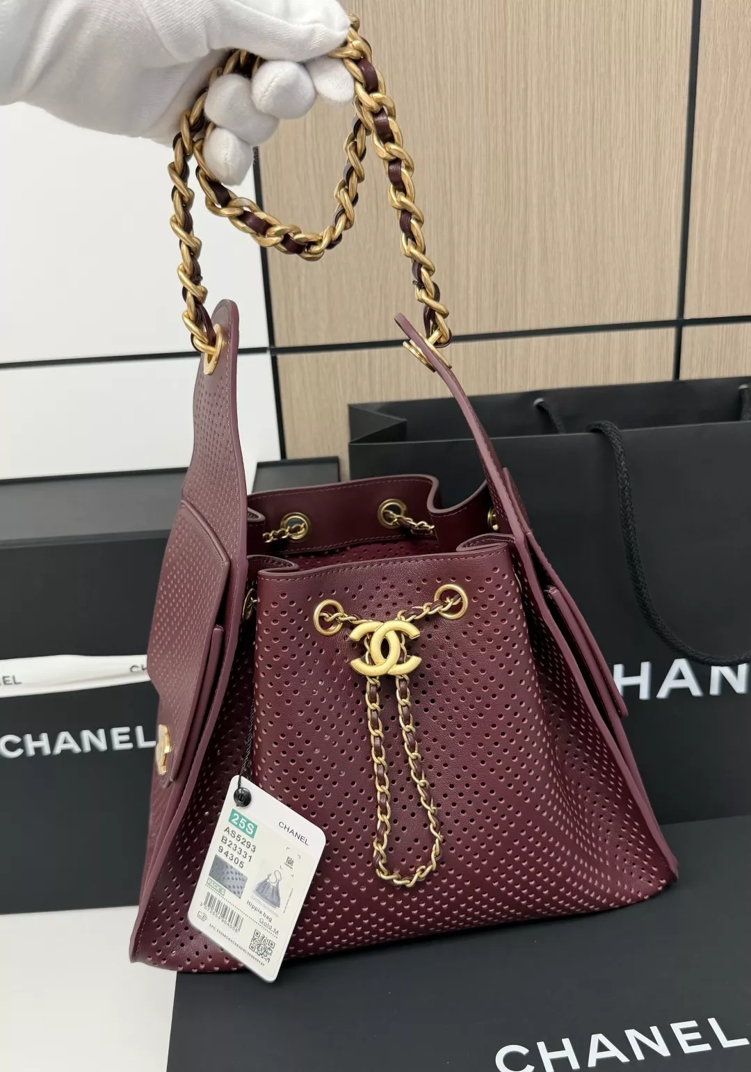 샤넬 펀칭 카프스킨 체인 호보백 상세 이미지 5