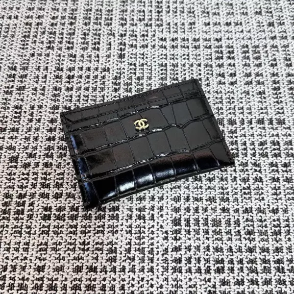 샤넬 악어무늬 소가죽 슬림 카드 지갑