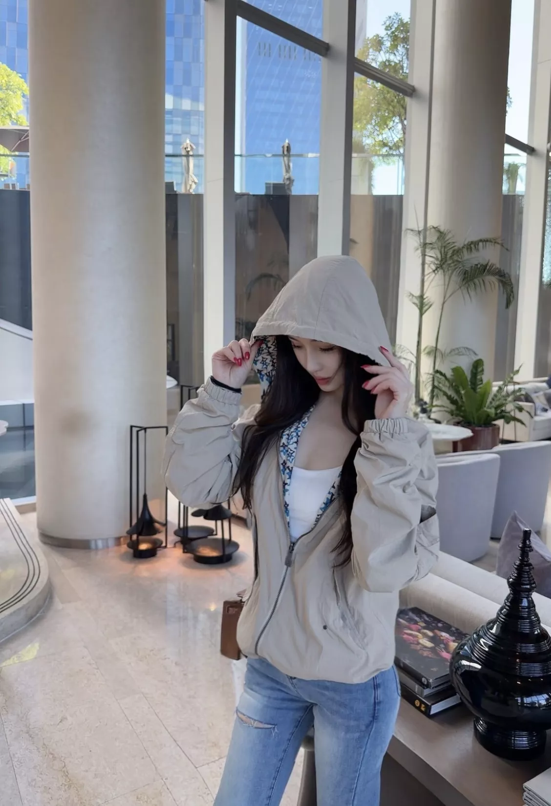 루이비통 양면 착용 모노그램 나일론 후드 재킷 상세 이미지 18