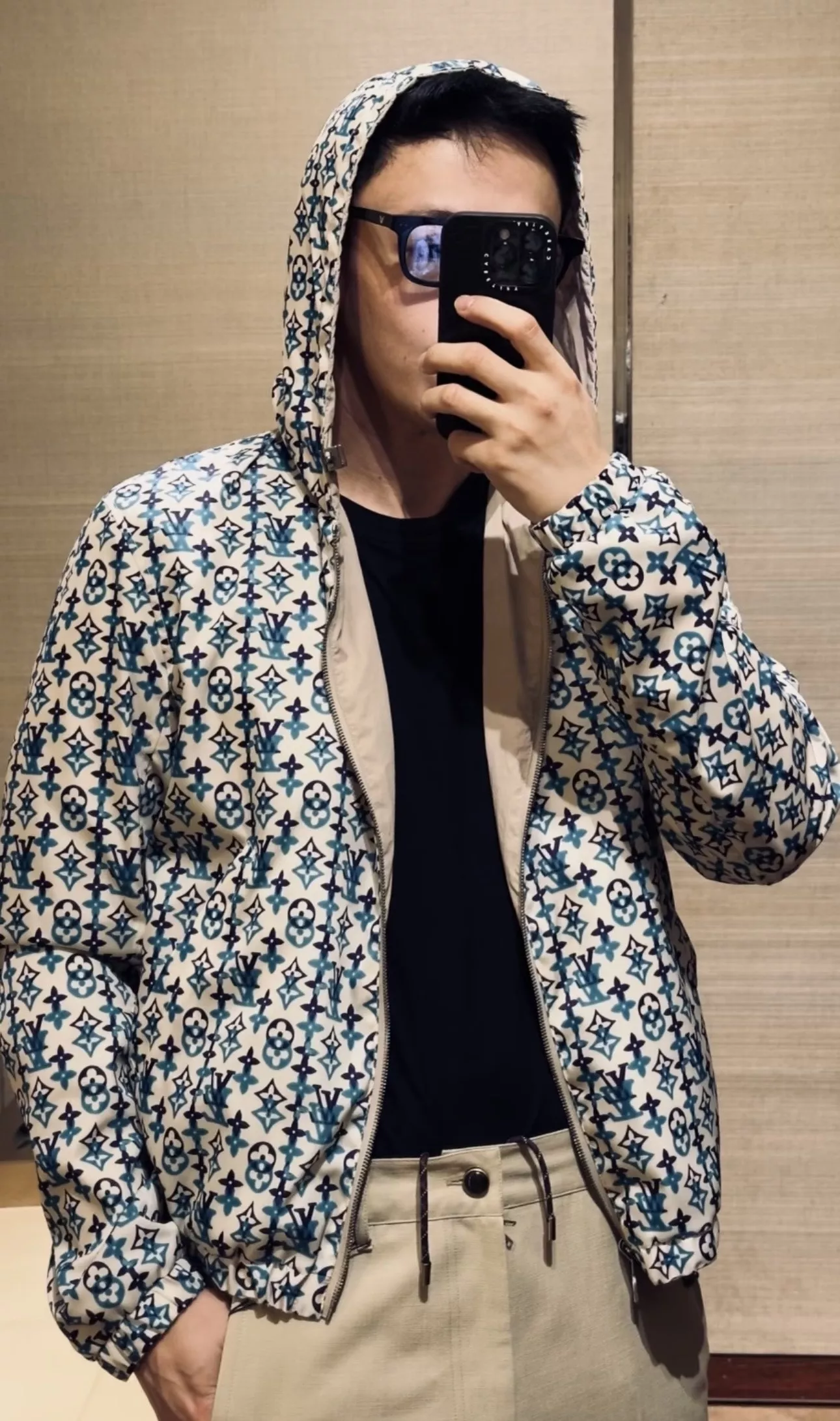루이비통 양면 착용 모노그램 나일론 후드 재킷 상세 이미지 95