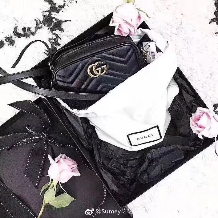 구찌 마몬트 퀼팅 체인 스트랩 카메라백 상세 이미지 26