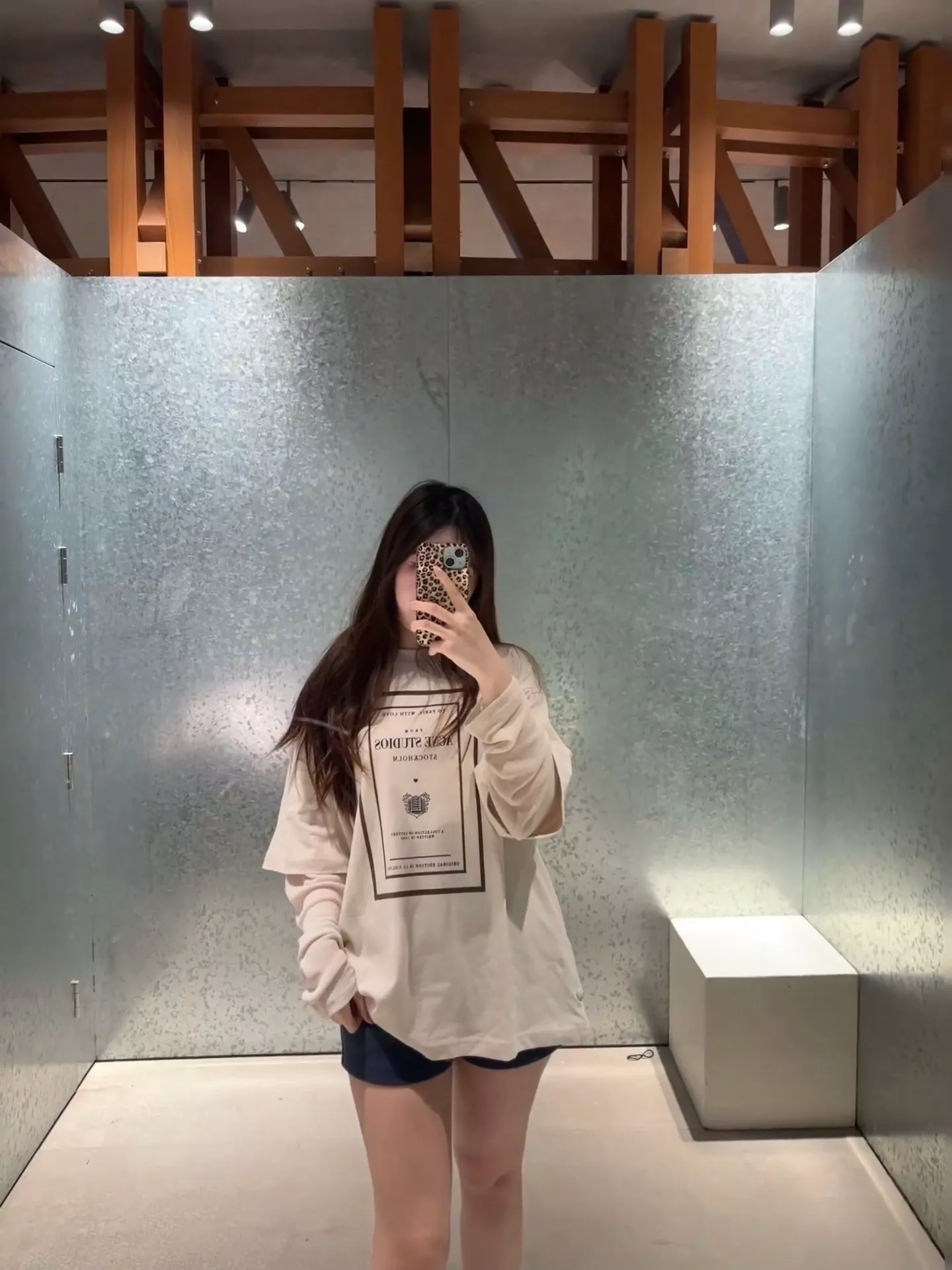아크네스튜디오 프린트 레이어드 긴소매 티셔츠 상세 이미지 61