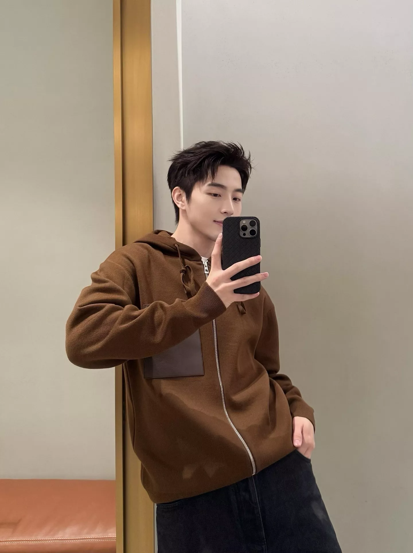 로에베 가죽 패치 포켓 메리노울 니트 후드 재킷 상세 이미지 13