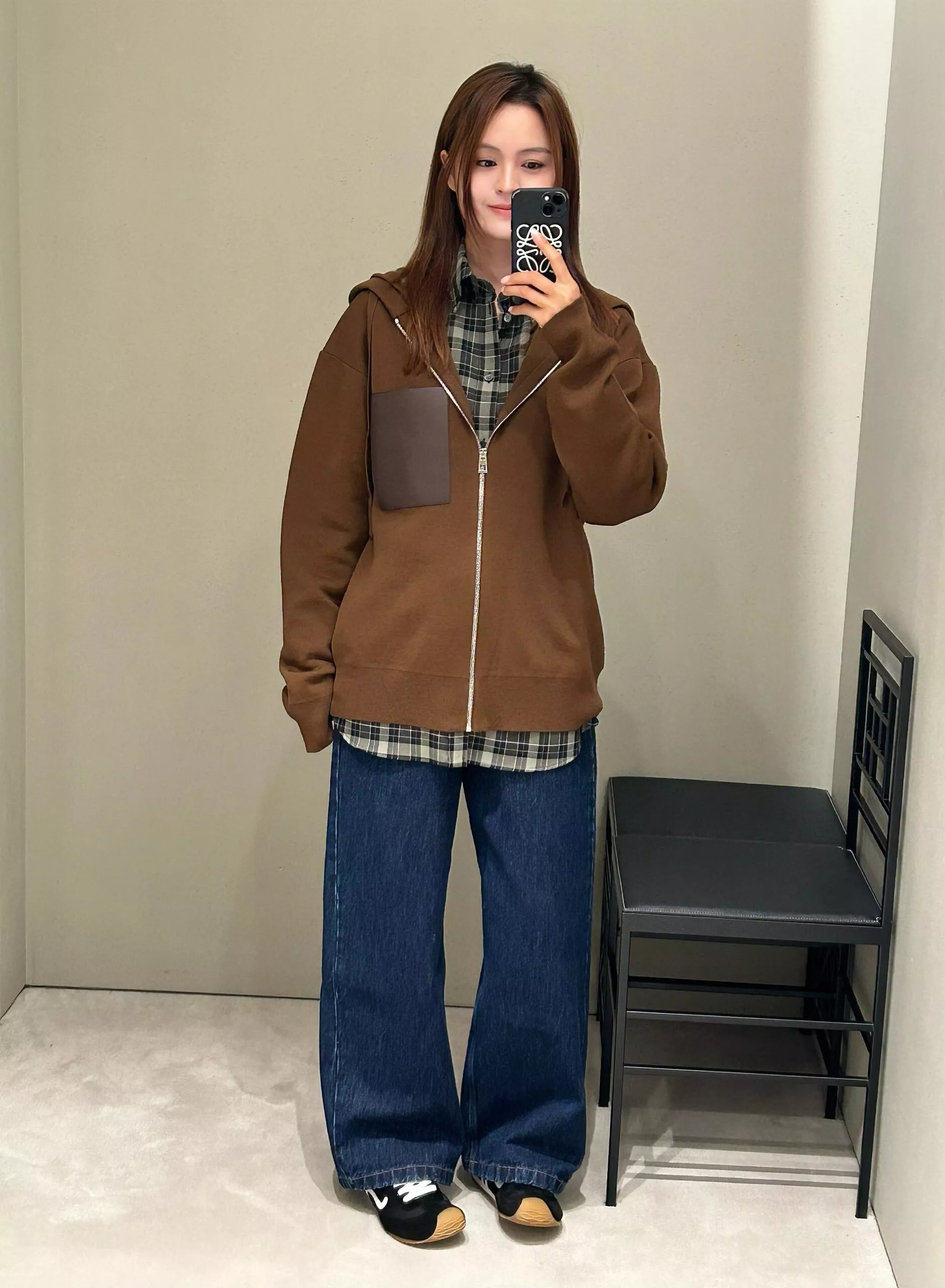 로에베 가죽 패치 포켓 메리노울 니트 후드 재킷 상세 이미지 18