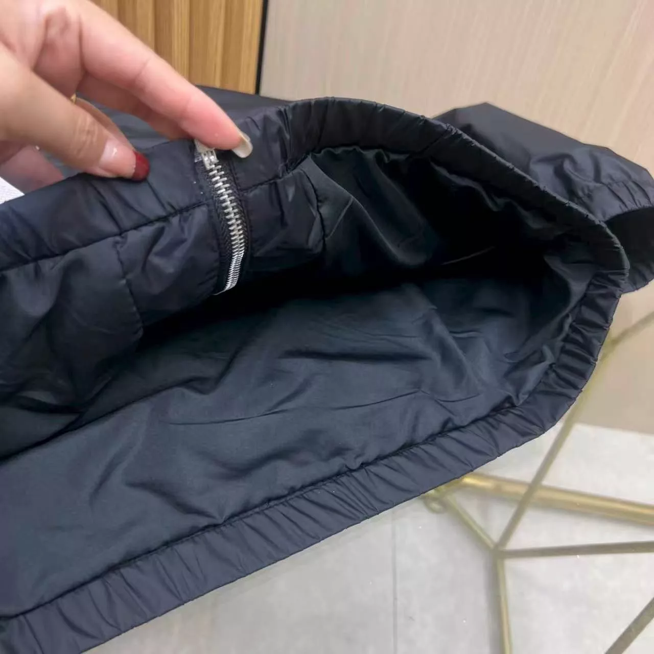 몽클레어 스탠드칼라 경량 방풍 집업 재킷 상세 이미지 10