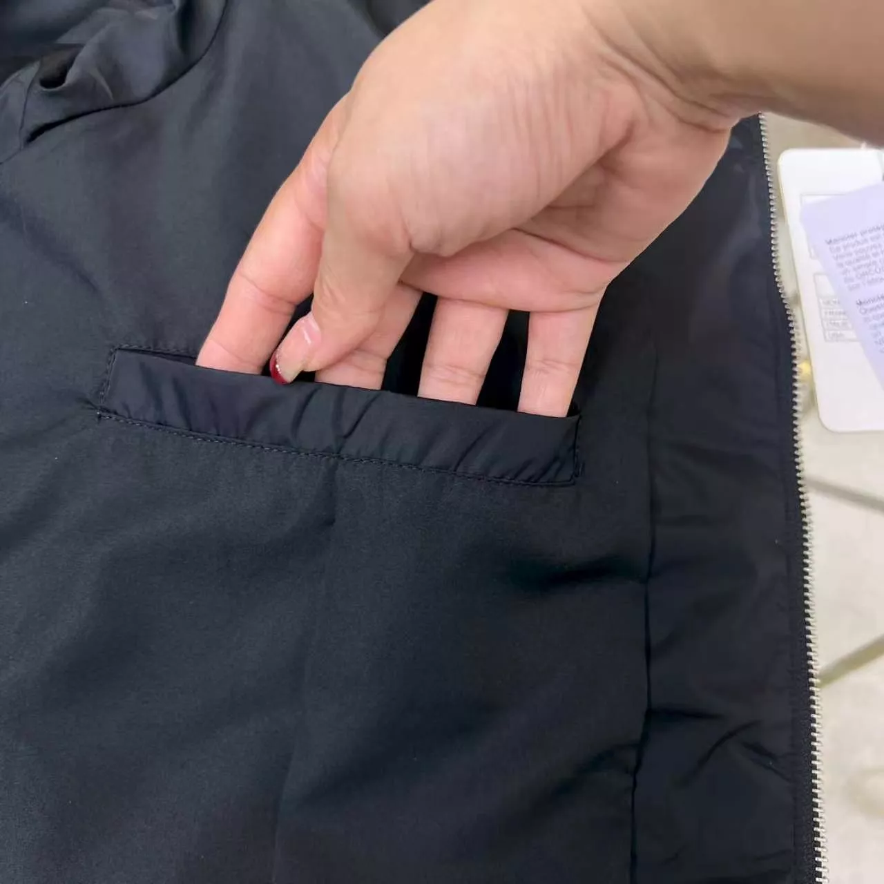 몽클레어 스탠드칼라 경량 방풍 집업 재킷 상세 이미지 19