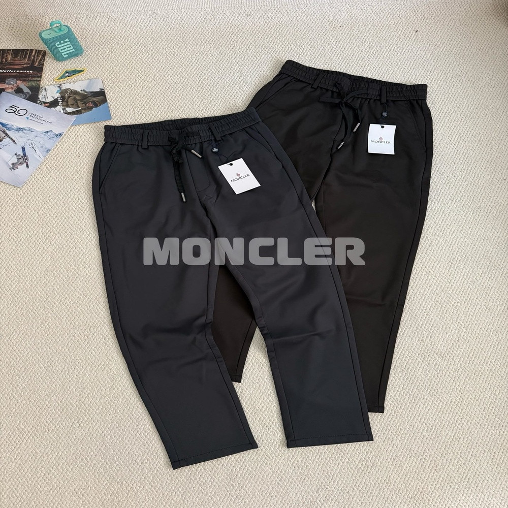 몽클레어 자수 로고 밴딩 니트 팬츠
