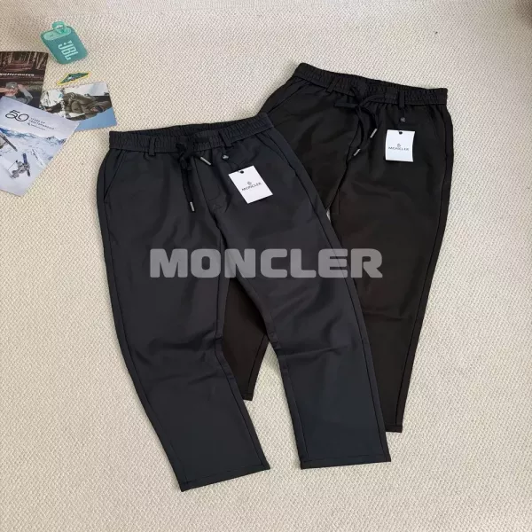 몽클레어 자수 로고 밴딩 니트 팬츠