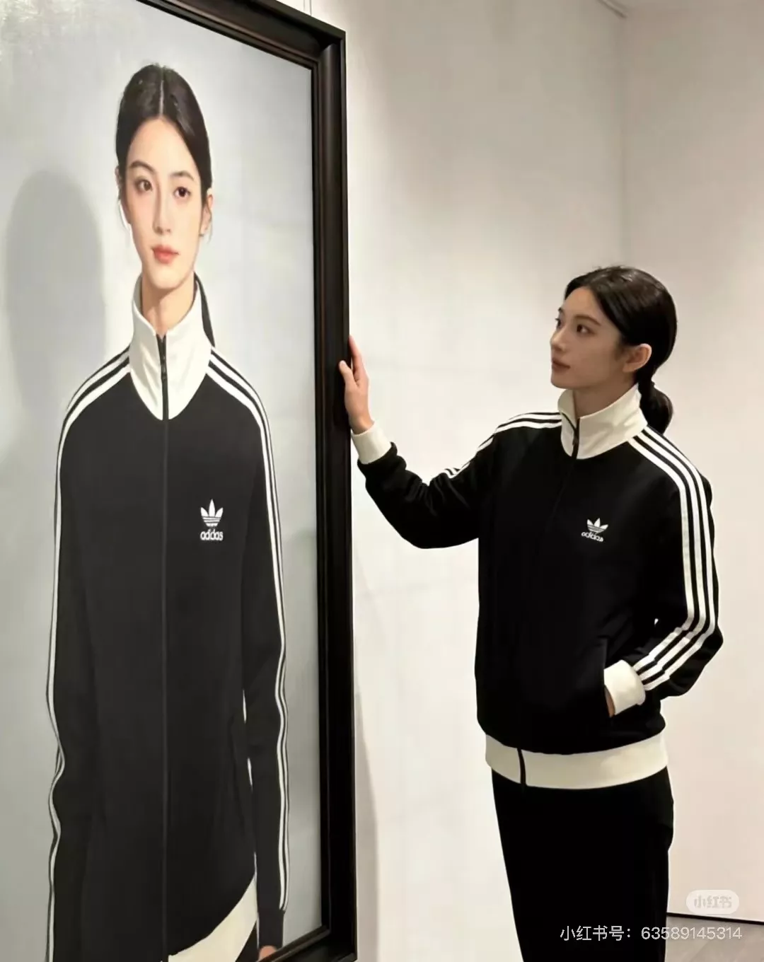 아디다스 스탠드넥 와플 니트 삼선 집업 재킷 상세 이미지 13