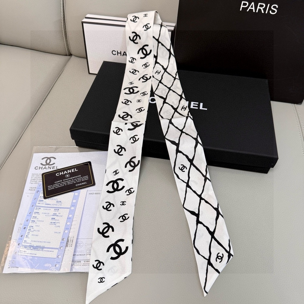 샤넬 로고 패턴 양면 실크 트윌리 스카프