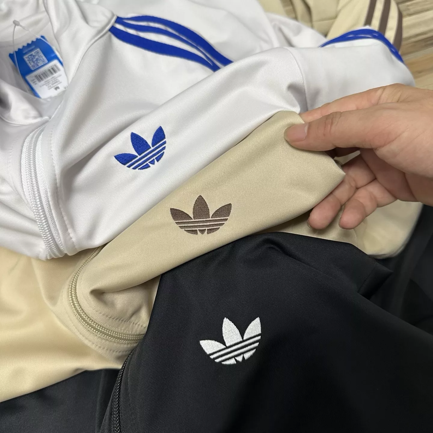 아디다스 삼선 스탠드넥 루즈핏 집업 재킷 상세 이미지 2