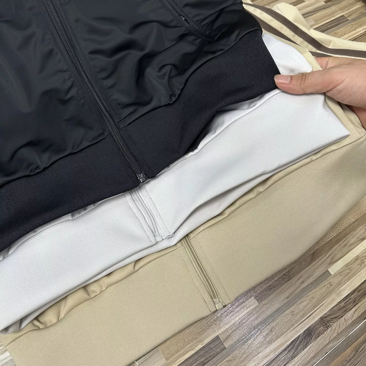 아디다스 삼선 스탠드넥 루즈핏 집업 재킷 상세 이미지 8