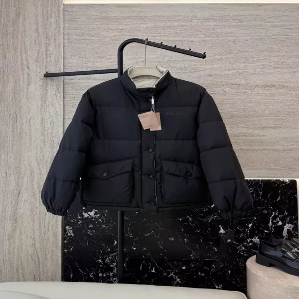 미우미우 양면 스탠드칼라 쇼트 패딩