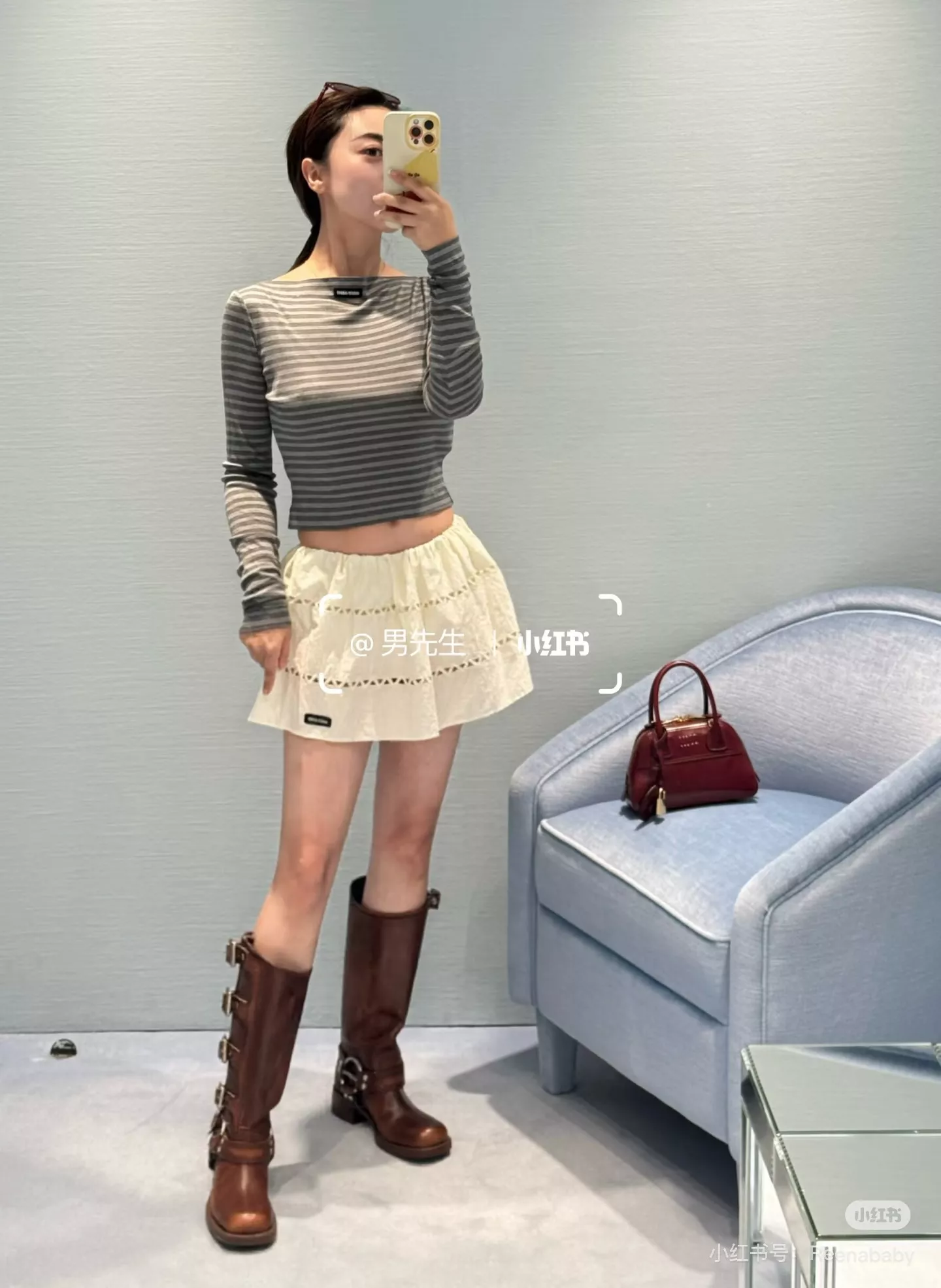 미우미우 오프숄더 스트라이프 긴소매 티셔츠 상세 이미지 34