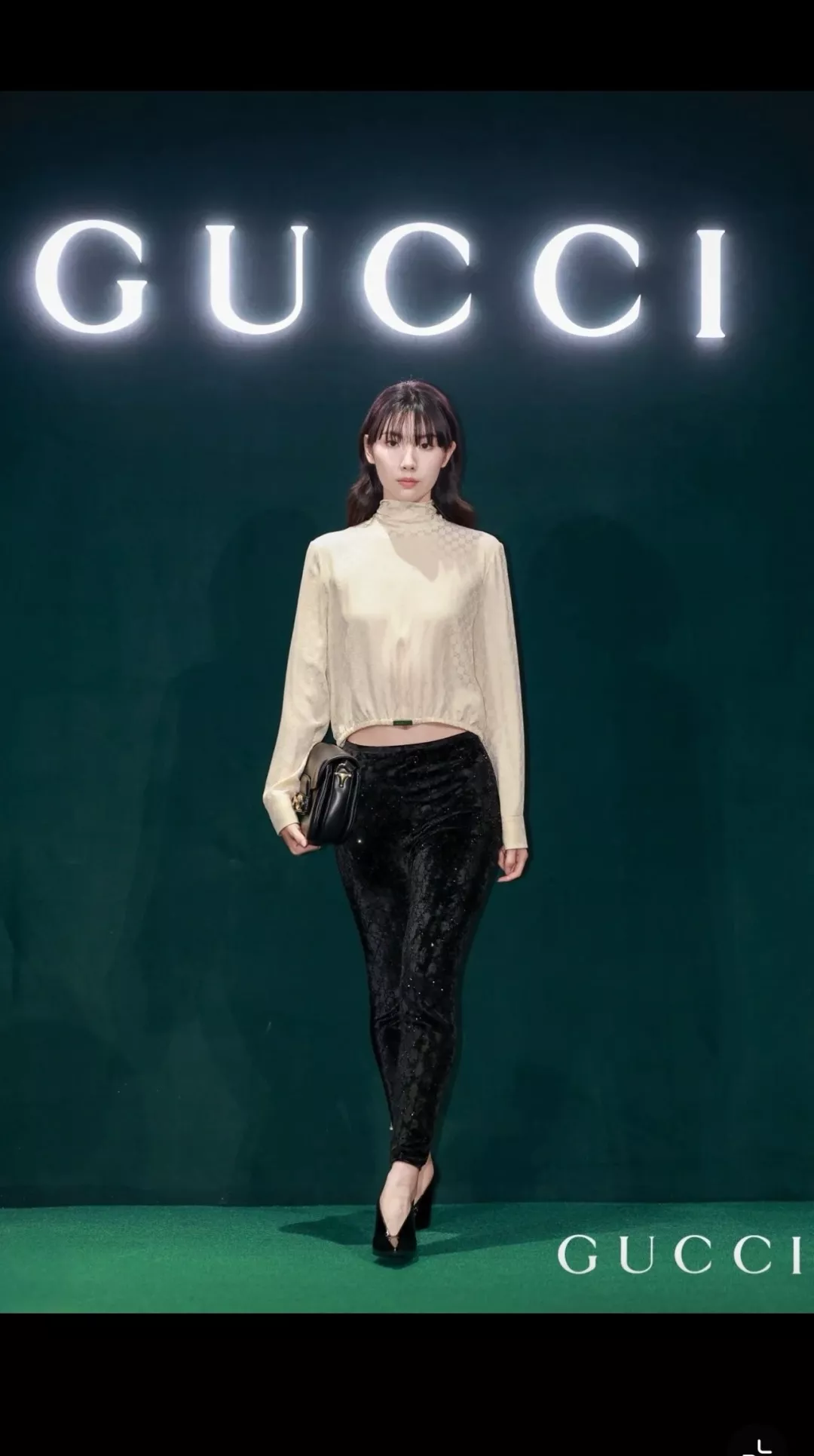 구찌 핫픽스 벨벳 하이웨이스트 레깅스 상세 이미지 30