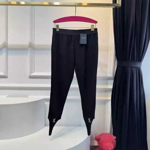 입생로랑 메탈 장식 스터럽 슬림 레깅스