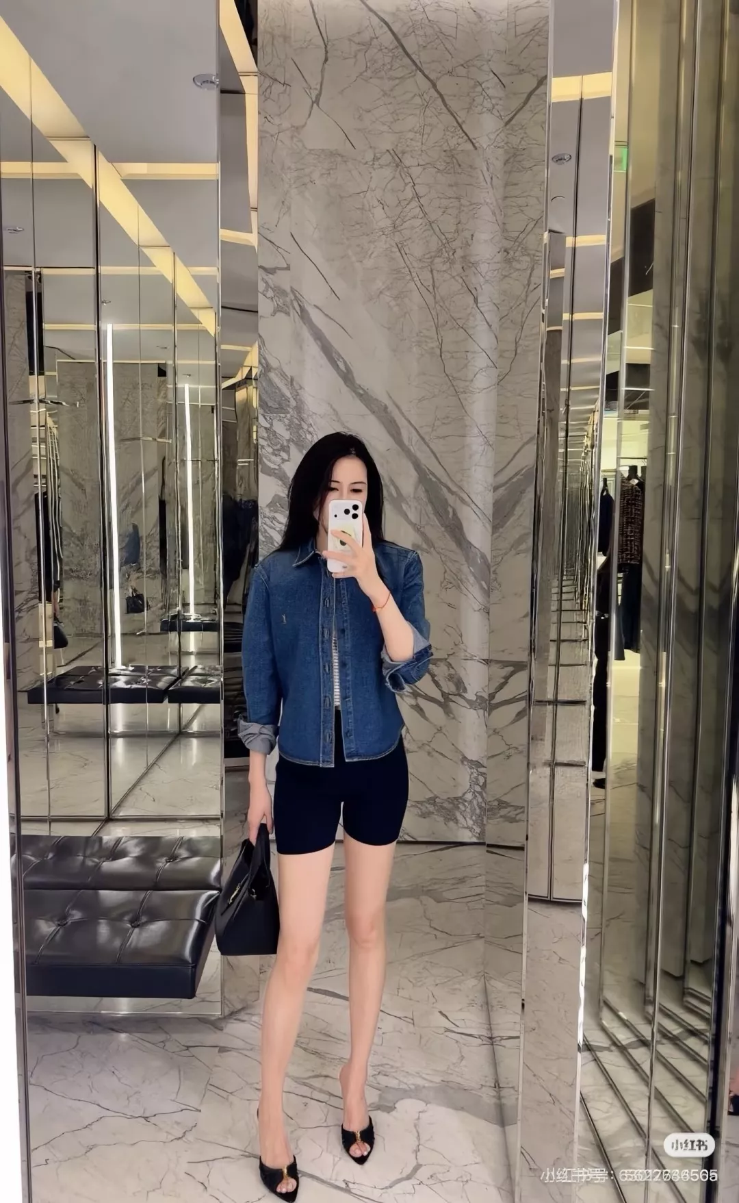 입생로랑 크롭 워싱 데님 셔츠 상세 이미지 21