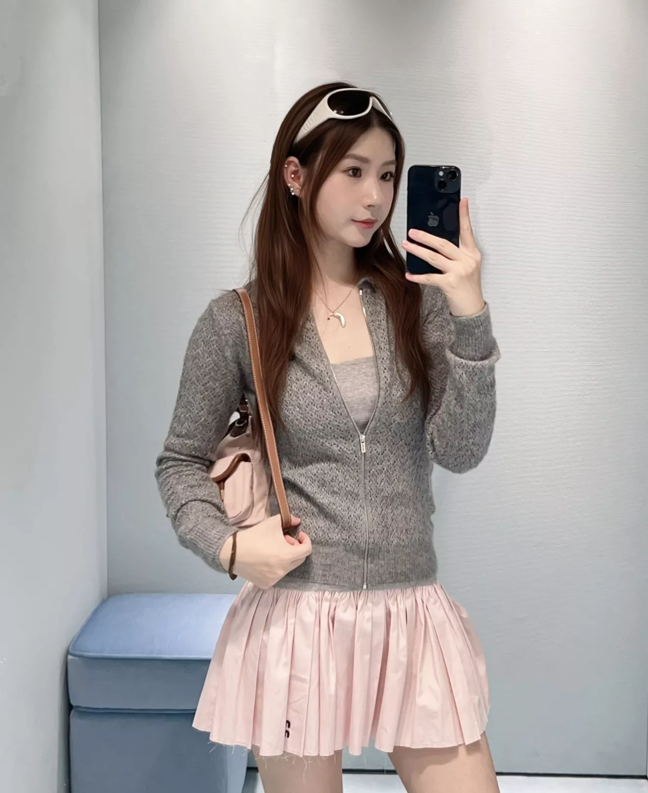 미우미우 플라워 칼라 펀칭 니트 지퍼 가디건 상세 이미지 16