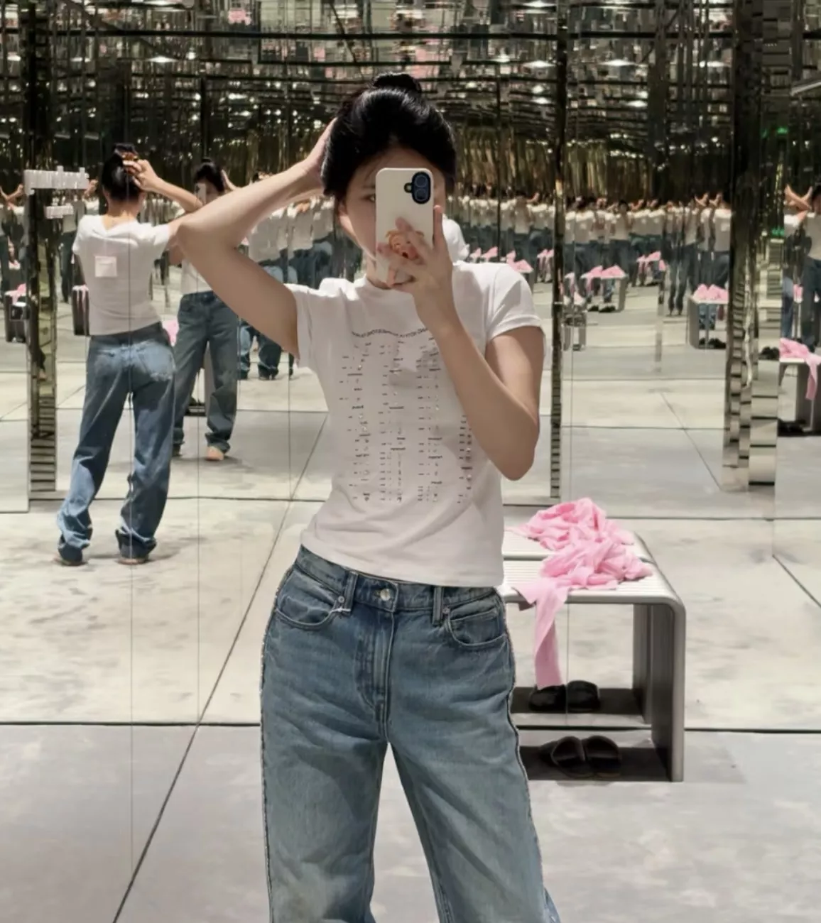 알렉산더왕 핫픽스 그래픽 코튼 반소매 티셔츠 상세 이미지 17