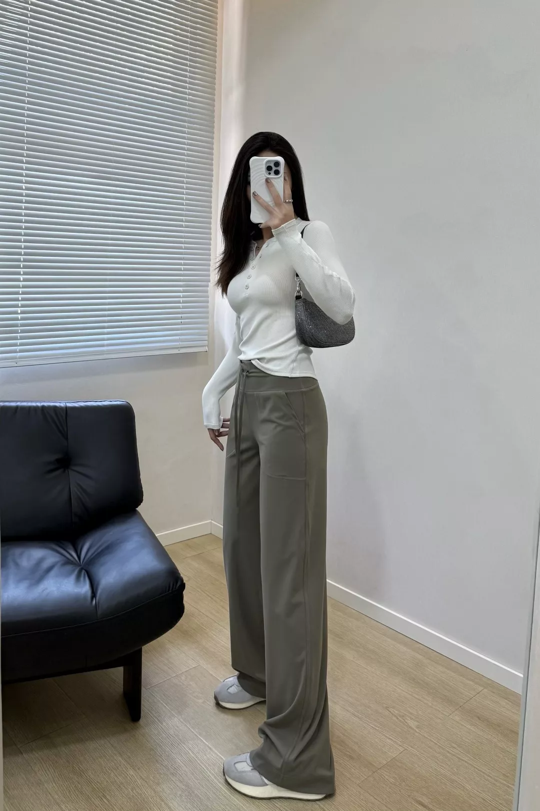 룰루레몬 하이웨이스트 드로스트링 와이드 팬츠 상세 이미지 46
