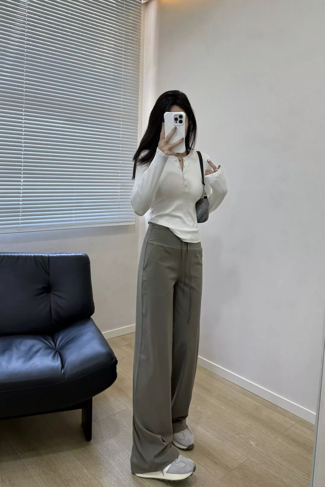 룰루레몬 하이웨이스트 드로스트링 와이드 팬츠 상세 이미지 49