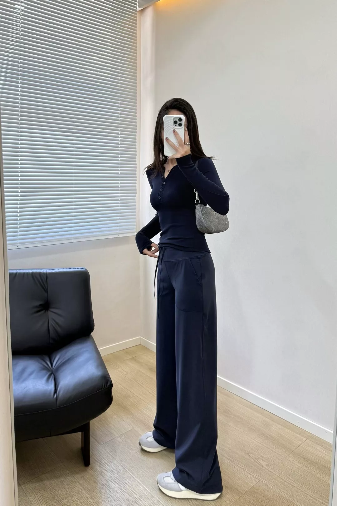 룰루레몬 하이웨이스트 드로스트링 와이드 팬츠 상세 이미지 43