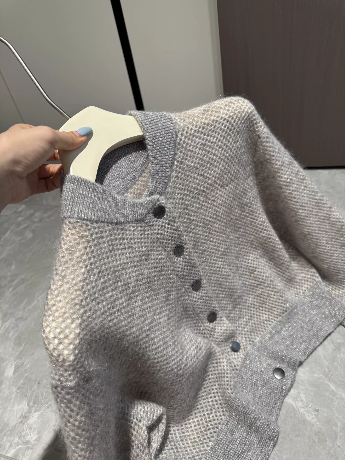 브루넬로쿠치넬리 멜란지 펀칭 니트 긴소매 가디건 상세 이미지 22